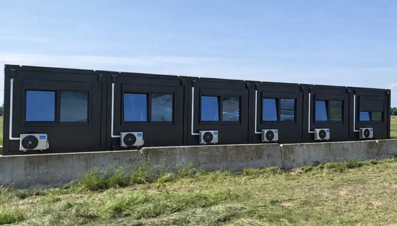 Kontejnersko naselje s klima uređajima