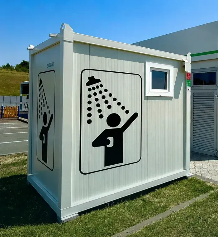 Sanitarni kontejneri i WC